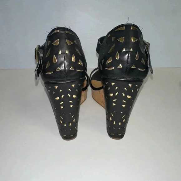 Women's Not Rated Black Wedges Size 7.5 - Picture 4 of 11